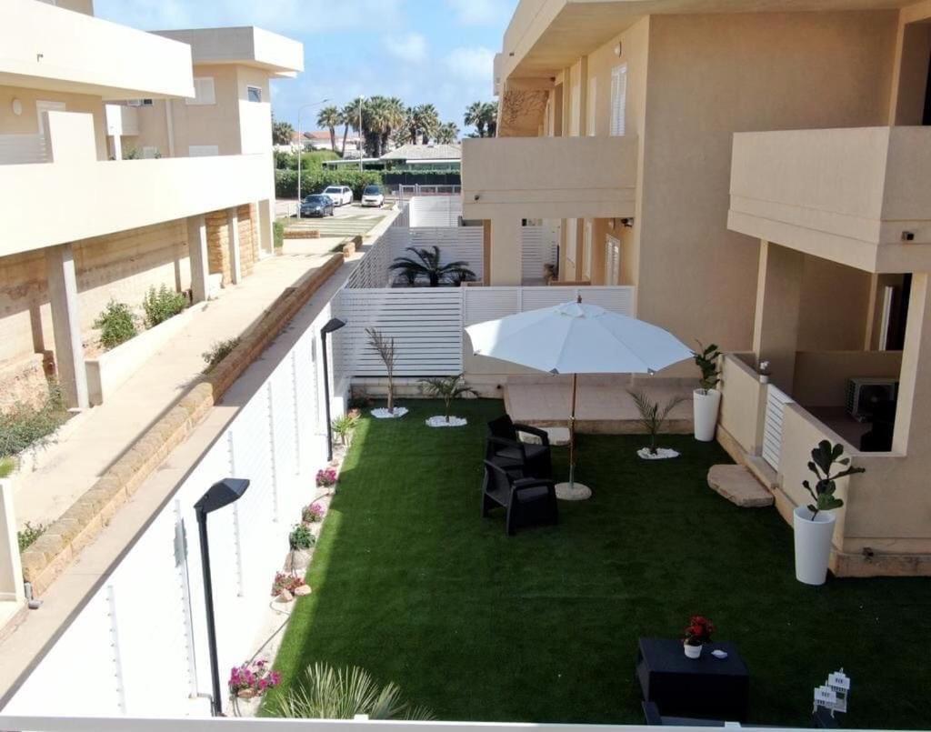 Residence Romeo Marina di Ragusa Exterior foto